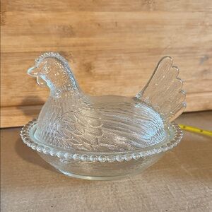 Clear Glass hen on nest